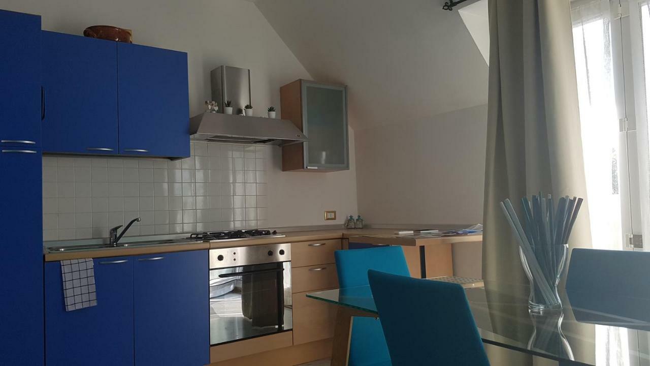La Magnolia Apartments Violet Дезенцано-дель-Гарда Экстерьер фото