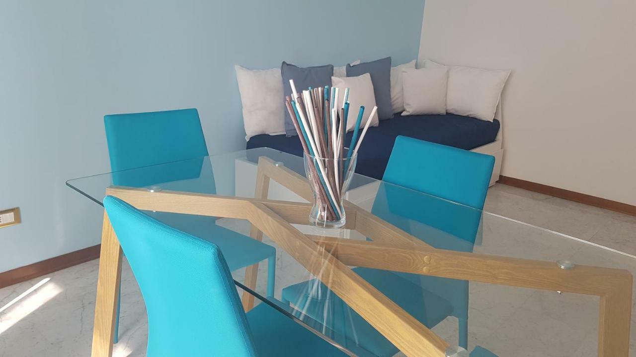 La Magnolia Apartments Violet Дезенцано-дель-Гарда Экстерьер фото
