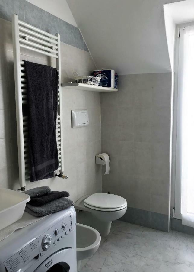 La Magnolia Apartments Violet Дезенцано-дель-Гарда Экстерьер фото